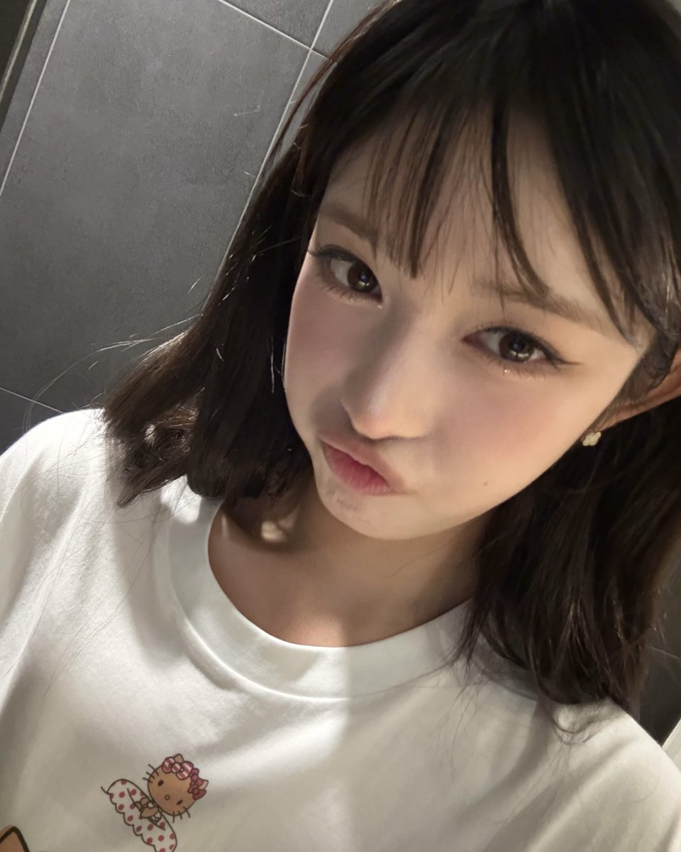 미친 중단발처럼 보이는 이 셀카 뭐야?