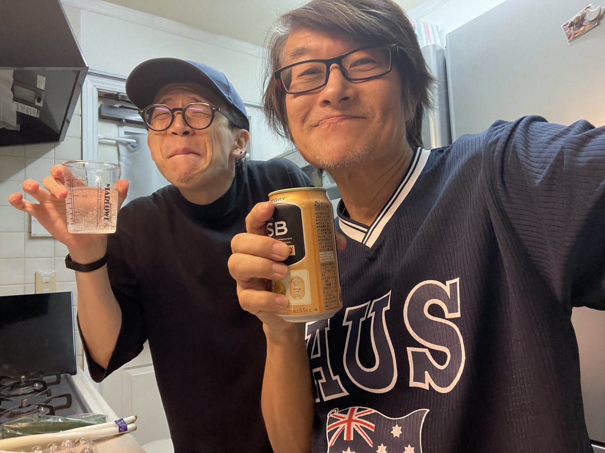 今夜は望月くんと野郎料理を
ヤ・ロ・ウ！っと。
勿論飲みながらさ。
#ダンディ商会