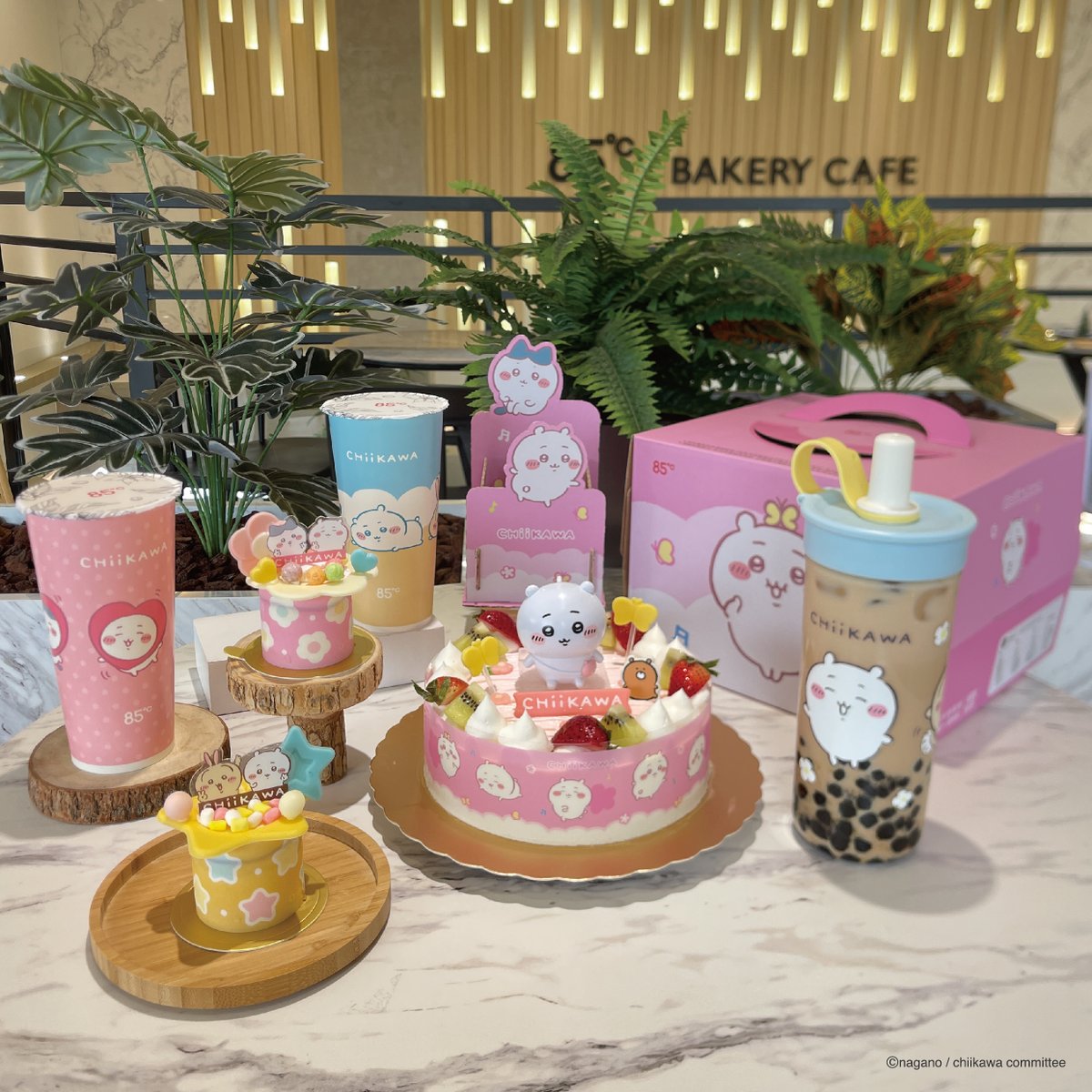 台湾85度Cにて 「ちいかわケーキ」「ストロー付きカップ」が登場