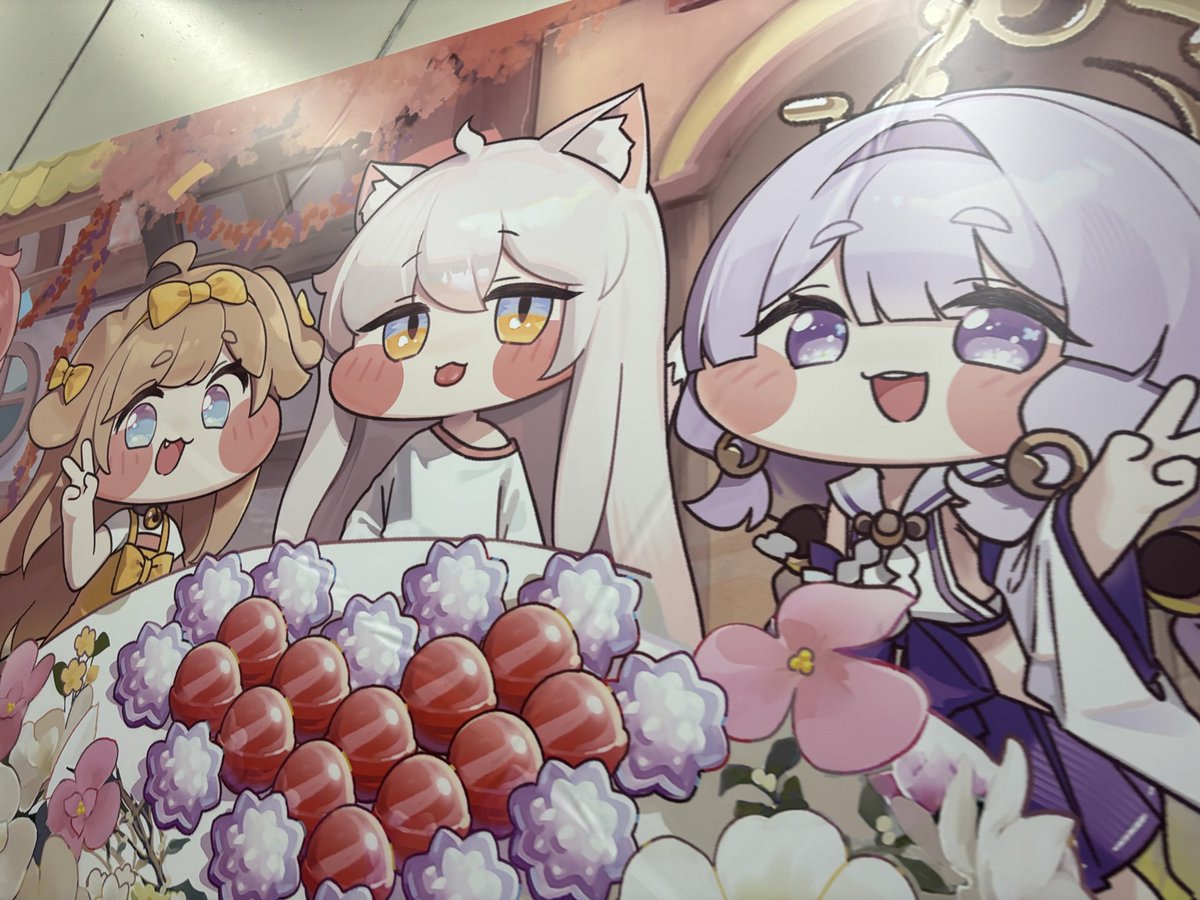 秋葉原におっきいバターちゃんいました☺️💛 早くゲーム内でも会