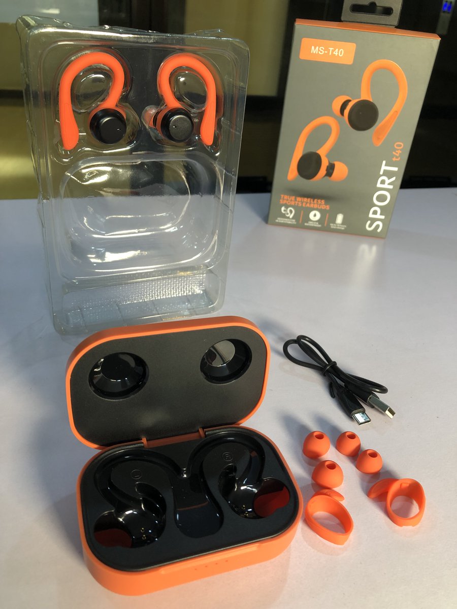 Mysokoss's tweet image. 💥💥END OF YEAR OFFERS (Early Gift Idea 🤗)🔥🔥🔥
Was 1,800 Now —▷1500 ❗

🔆MS-T40 Bluetooth Ear sets 
📎mysoko.com/mst40-hooked-s… 

WhatsApp 0711 266881
#bluetoothearbuds #Bluetooth #hooked #wirelessearbuds #endofyearsales #BlackNovember #offers  #endofyearsales