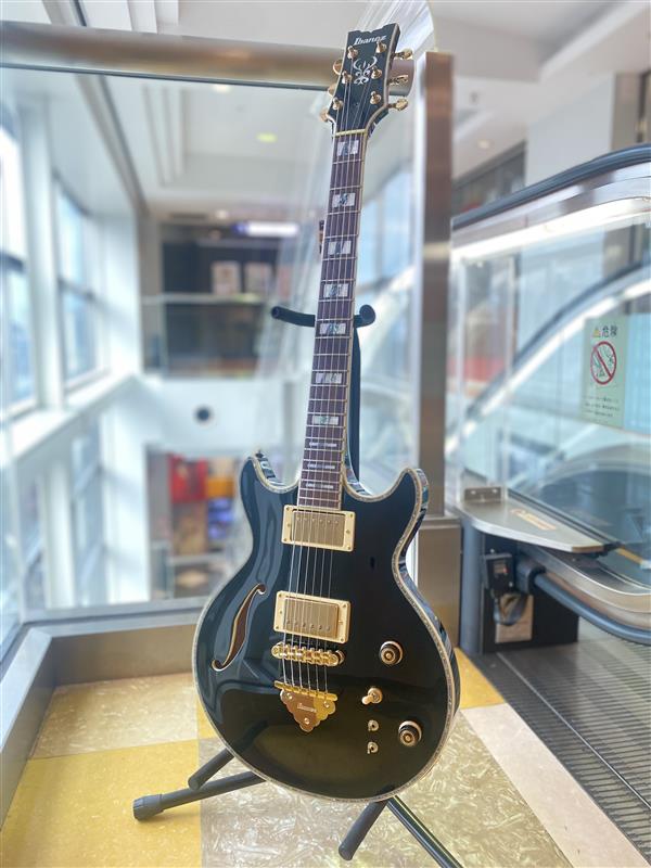 Ibanez セミアコ AR520H SPOTモデル Ibanez セミアコ AR520H SPOTモデル
