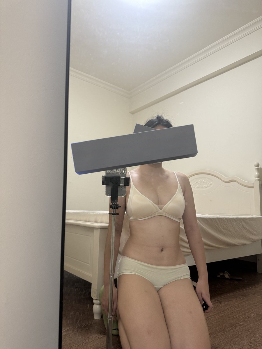 福利姬野兽的女主人分享的黄推图片4 - 网红私拍内容