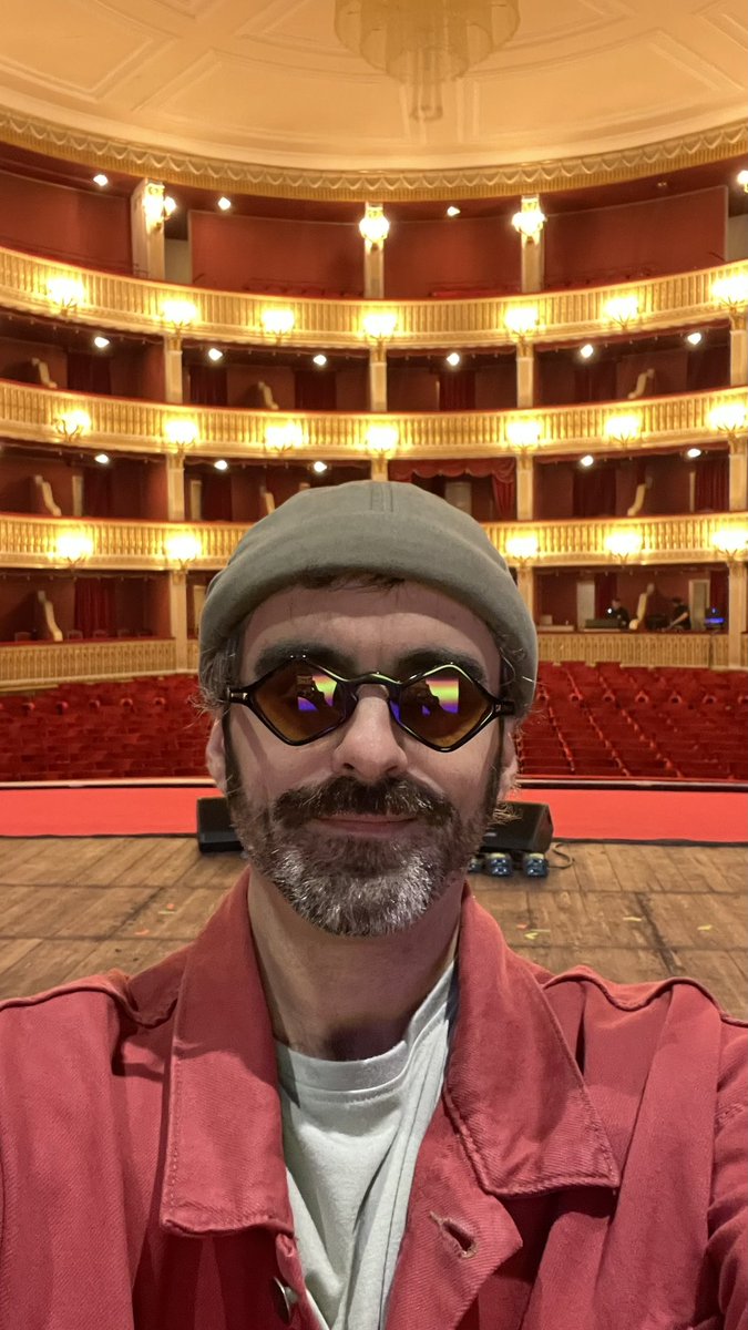 Oggi faccio il giudice a <a href="/M_vs_m/">Musicacontrolemafie</a> 😎