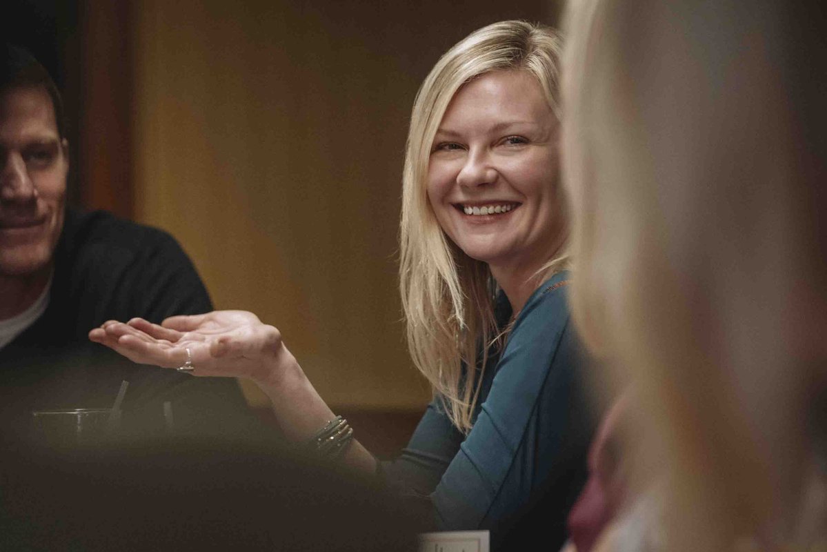 DiscussingFilm's tweet image. ‘ROOFMAN’, starring Channing Tatum &amp;amp; Kirsten Dunst, is now playing in theaters

The film follows the true story of a thief who robbed more than 60 McDonald’s and lived in a Toys’R’Us store after escaping from prison.

Read our review: bit.ly/DFRoof