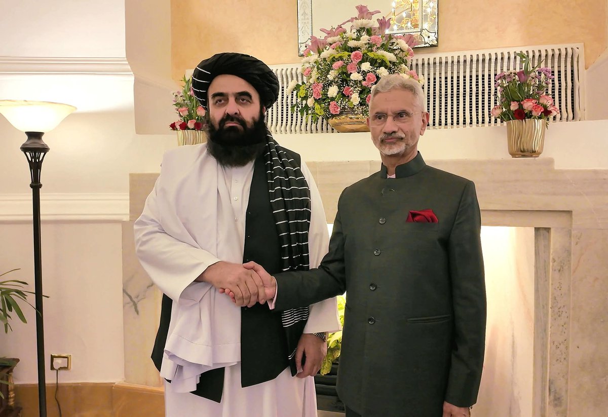 ⭕️ د ا.ا.ا د بهرنیو چارو وزیر محترم مولوي امیر خان متقي او هندي سیال ښاغلي ډاکټر ایس جې شنکر ترمنځ د هند په پلازمینه نوي دهلي کې ناسته پیل شوه.
#Afghanistan #taliban #India