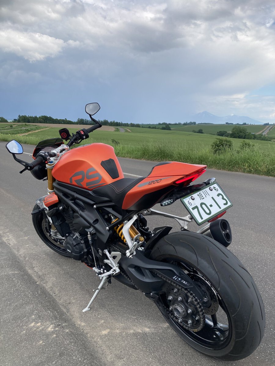 カッコいいなあこの角度
2025夏の美瑛散歩。