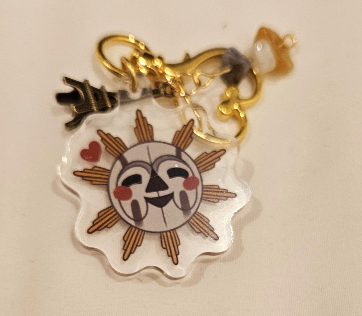Radarys_'s tweet photo. A very kind PAX soul gave me this (maybe bc I was cosplaying #Lune)? I LOVE IT THANK YOU https://t.co/gs8Vmay5vM