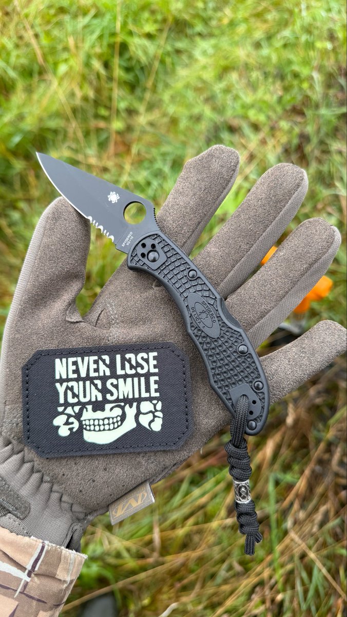Gargyts's tweet image. Hello from fields🔪
#spyderco