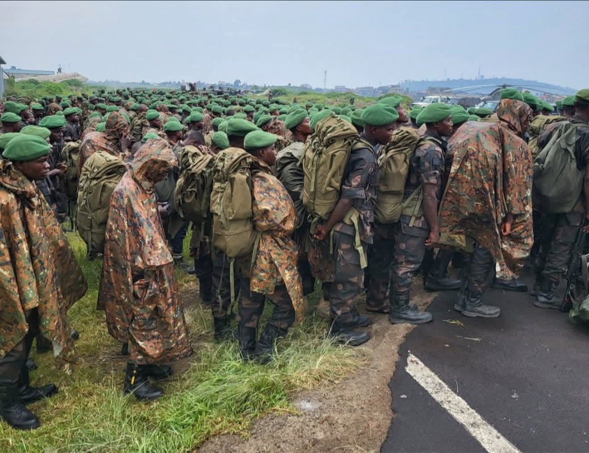 #Guerre_du_M23_dans_le_Kivu : Des violents affrontements ont éclaté à Kibati ce vendredi 10 Octobre, dans le groupement de Luberike (territoire de Walikale), entre les rebelles du <a href="/M23_ARC/">M23RDCONGO</a>/<a href="/afcongo/">AFC-Alliance Fleuve Congo</a> et les miliciens #Wazalendo. D’après des sources locales, les combats ont commencé