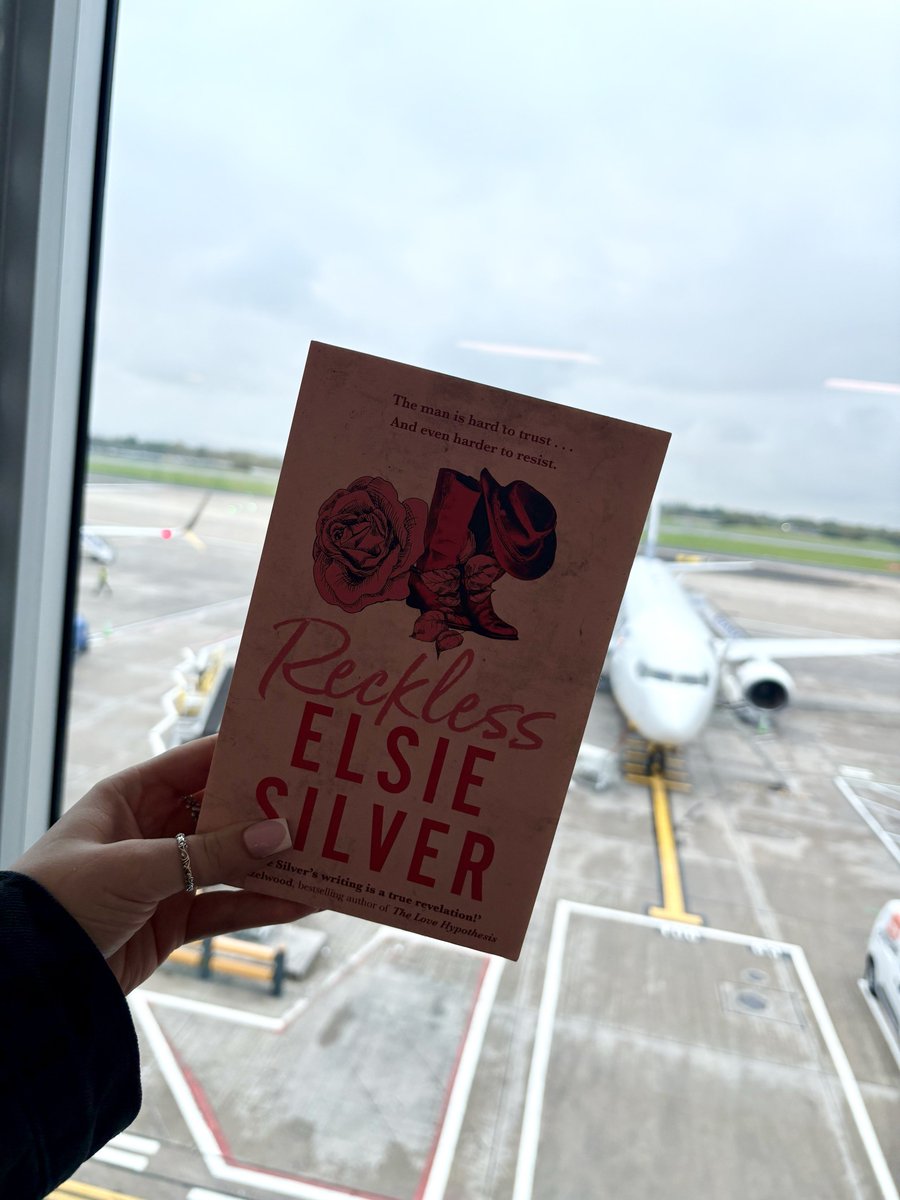 _katieroper's tweet image. Episode lost count of European weekend city breaks ✈️
