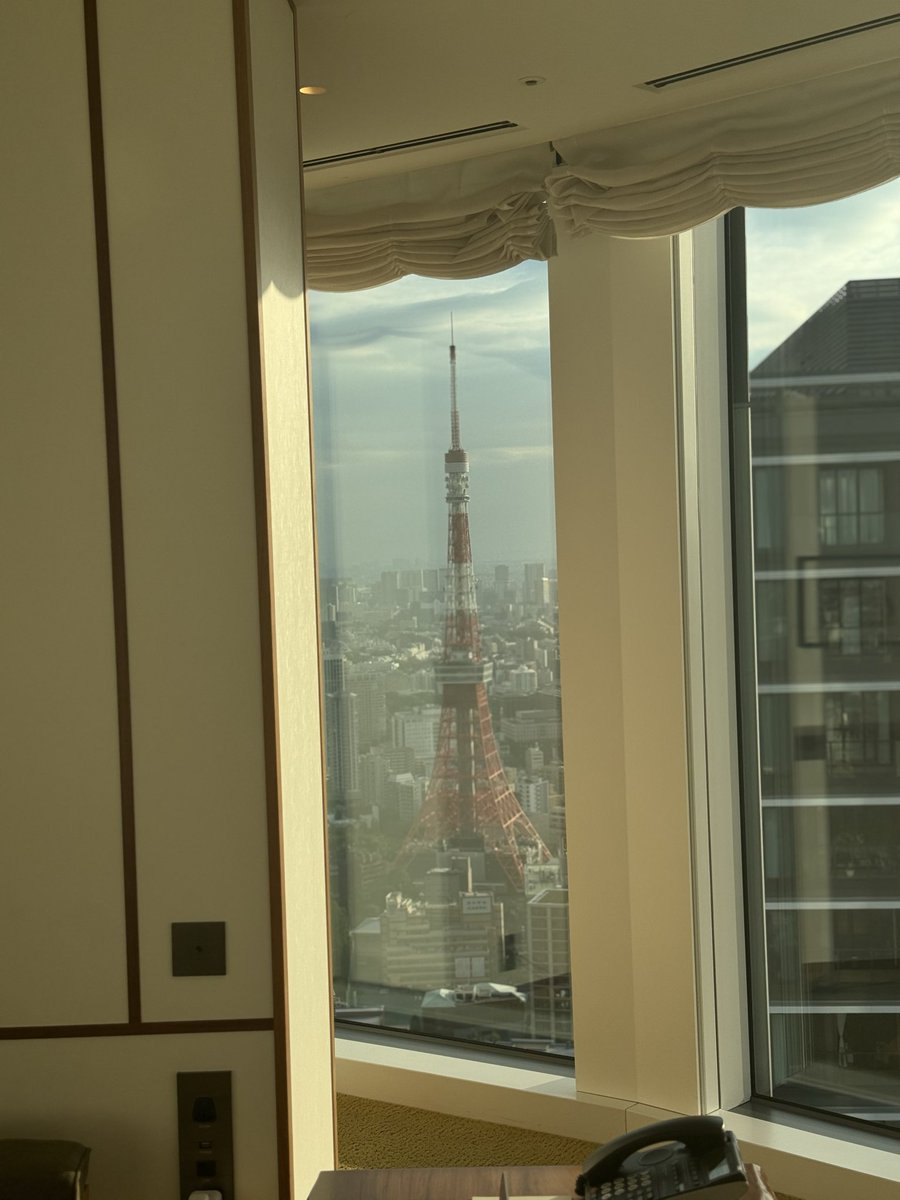 S47Kevin's tweet photo. When Tokyo Tower is at the end of your table😎#tokyo2025 #tokyotower https://t.co/HQK9EDb4yR