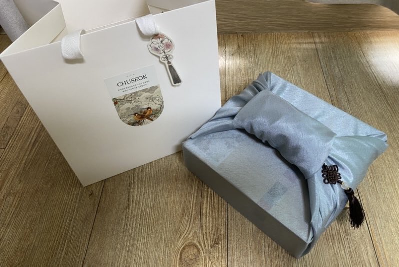 手土産は果物🍈と干し柿サンドを。
（中身の写真撮れなかった…）