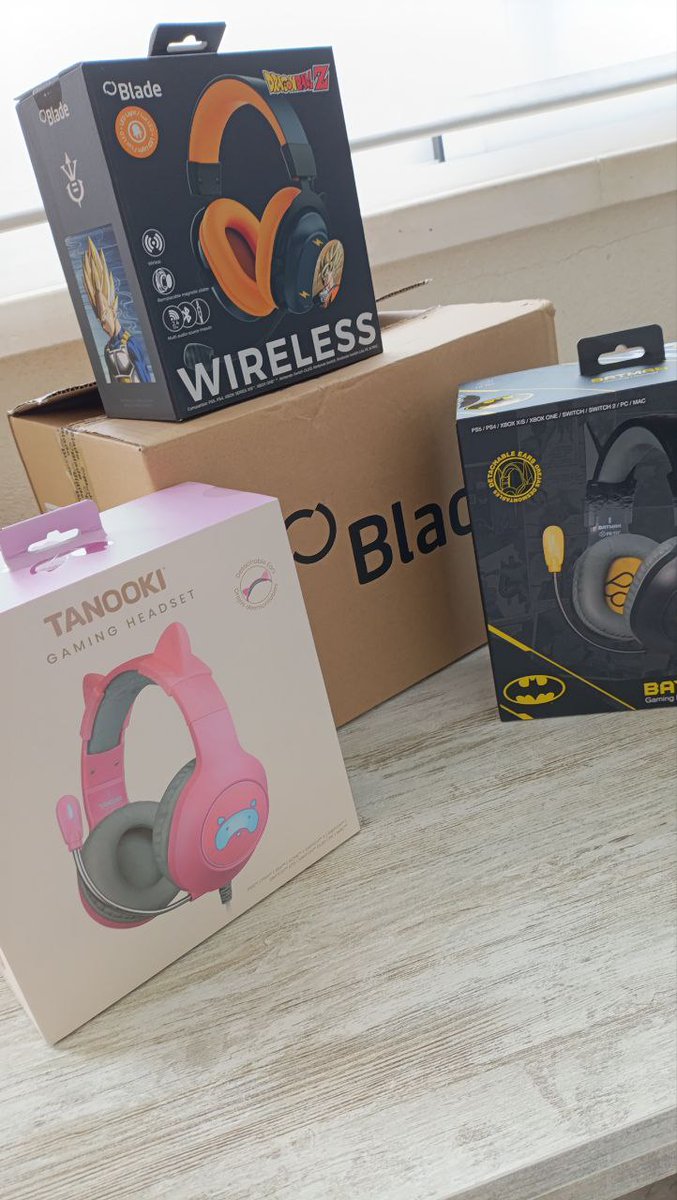 Podgaming_'s tweet photo. Empiezan a llegar los regalos para los ganadores a las diversas categorías de los Premios al Podgaming 🏆.
Muchas gracias a nuestros Patrocinador Bronce 🥉 @bladegear_ 
Eres Team Goku o Team Vegeta? https://t.co/IZYRfJqNSa