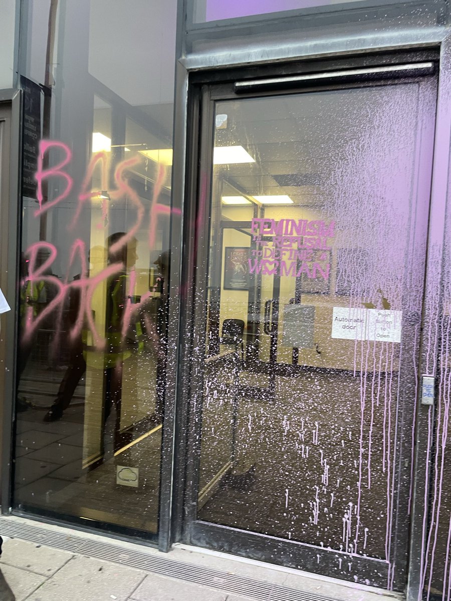 Venice Allan (@roseveniceallan) on Twitter photo Will Green Party MP <a href="/sianberry/">Sian Berry</a> condemn this criminal damage by her favourite men in her own constituency? Will Green Party MP <a href="/sianberry/">Sian Berry</a> condemn this criminal damage by her favourite men in her own constituency?