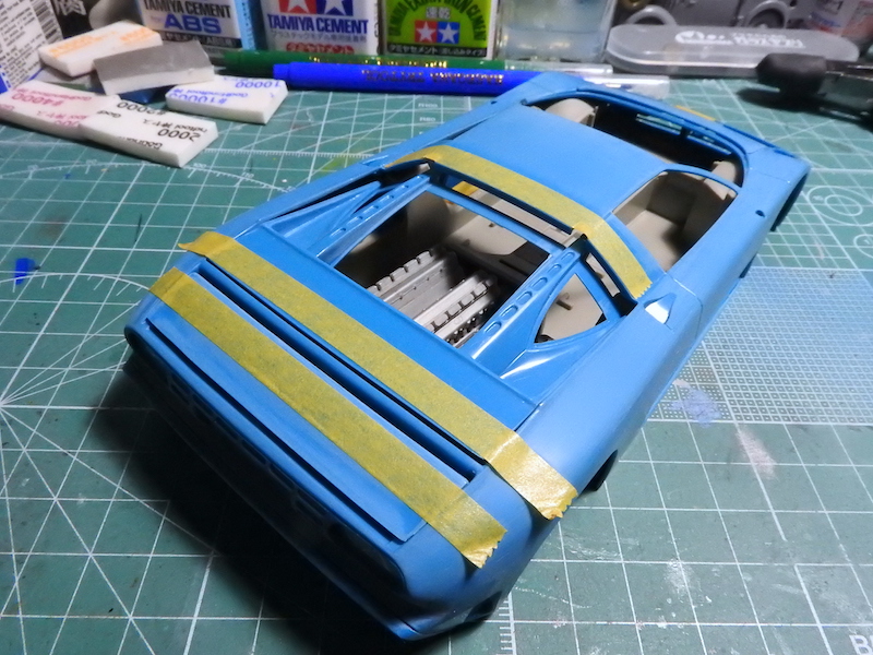 MokeiYamaneko's tweet image. 夕方、気分転換にEB110のエンジンを組み立て。
とにかくダボが全く信用出来ないので、思い切ってダボを削り飛ばしてから其々のパーツを入念に組み合わせて行った。序でにダルいモールドも立たせてエッジを強調。

まだまだ先は長いぞ、こりゃ…。

#monogram
#プラモデル