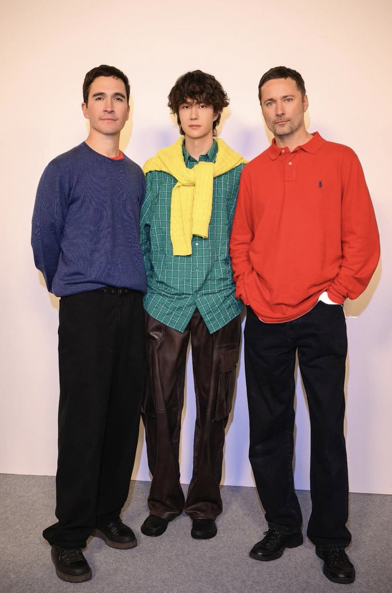 WYBSOURCES's tweet image. LOEWE Global Ambassador #WangYibo is the 𝗼𝗻𝗹𝘆 𝗖𝗵𝗶𝗻𝗲𝘀𝗲 𝗮𝗿𝘁𝗶𝘀𝘁 in the list 💚 @LoeweOfficial
