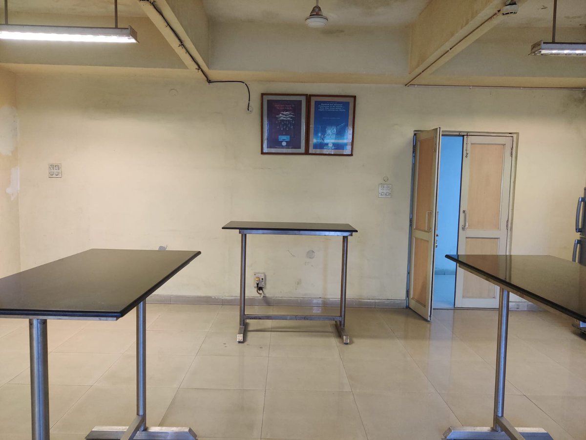 csmrsdelhi's tweet image. As part of #SpecialCampaign5_0, cleaning drive being carried out in the Dining Hall, Main Building, CSMRS.
#SpecialCampaign5_0
#SwachhataHiSeva2025
#Swachhotsav
#JalShakti
#15CrHarGharJal