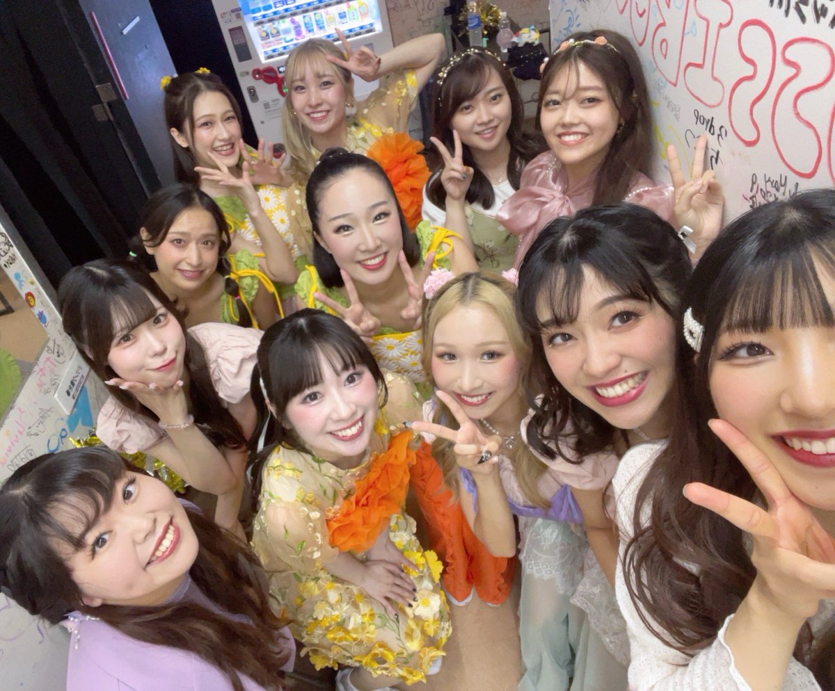 maaaucha5656's tweet photo. 木曜Jamありがとうございました！

舞、みさーるありがとう🫶🏻
来週もみさーるよろしくね💕︎

かわいくてみんなにチョコ差し入れ🫶🏻
朝から頑張ったからゴンチャも飲んだ～！

次は14日！火曜Jamおじゃましまーす！

 #Popnjam_now  #PVW_now https://t.co/gocAFMttlH