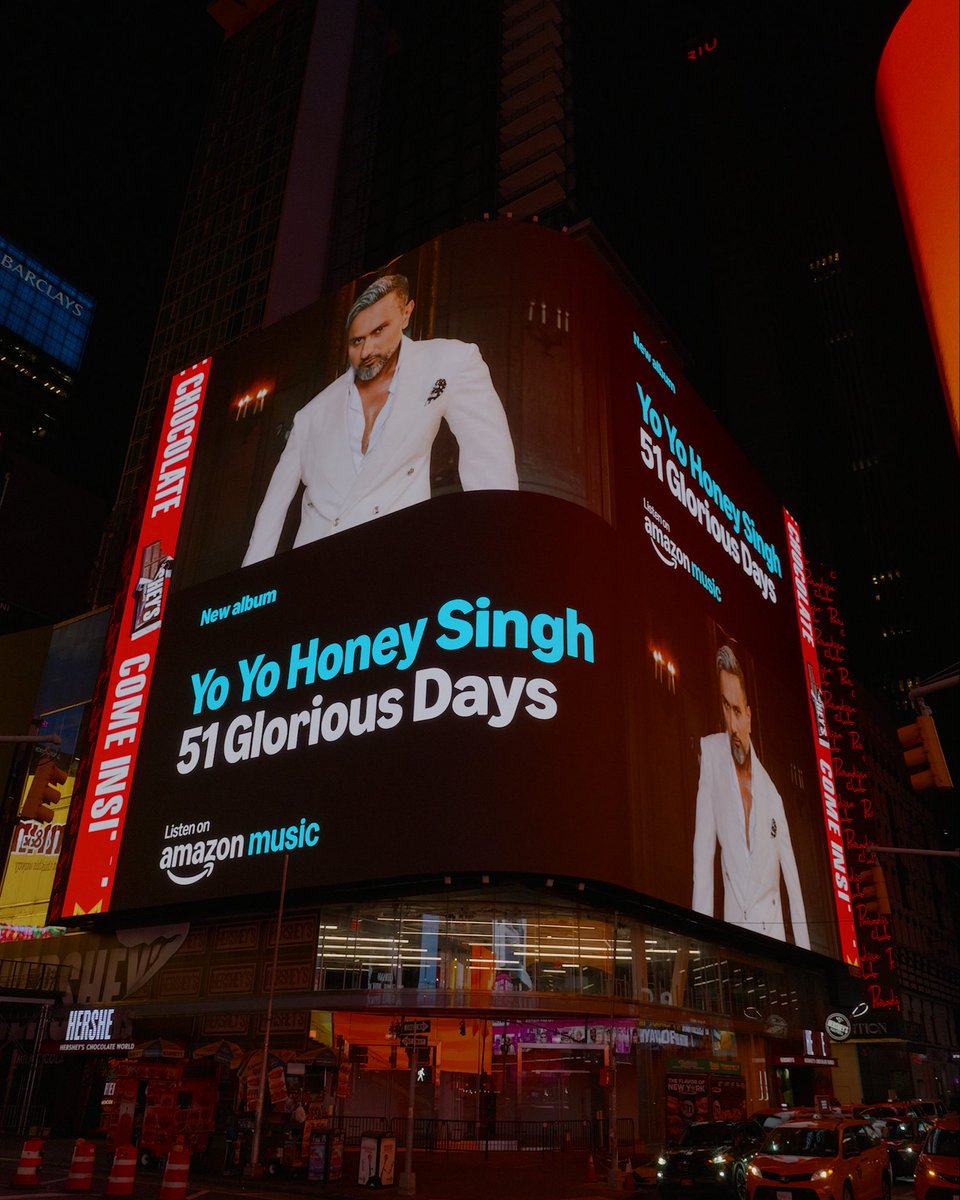 TSeries's tweet image. #51GloriousDays marks a glorious global moment for Indian music, 
at New York Times Square and Toronto.

bit.ly/51Gloriousdays
#tseries #BhushanKumar @asliyoyo @amazonmusic @RajdeepMayer @RDMMedia
