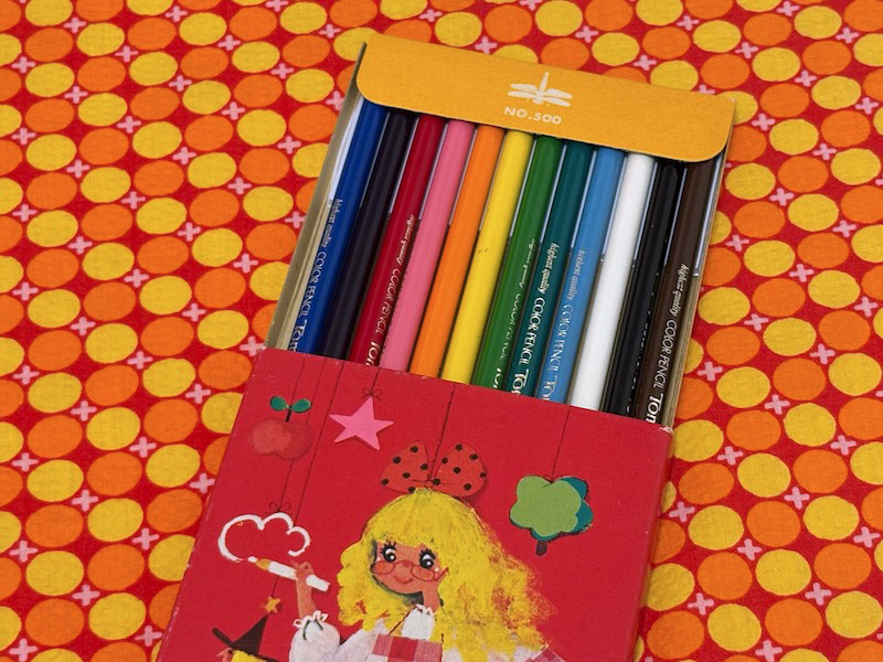 1970年代の #田村セツコ さんのトンボ12色色鉛筆☆鮮やかな赤がメイン