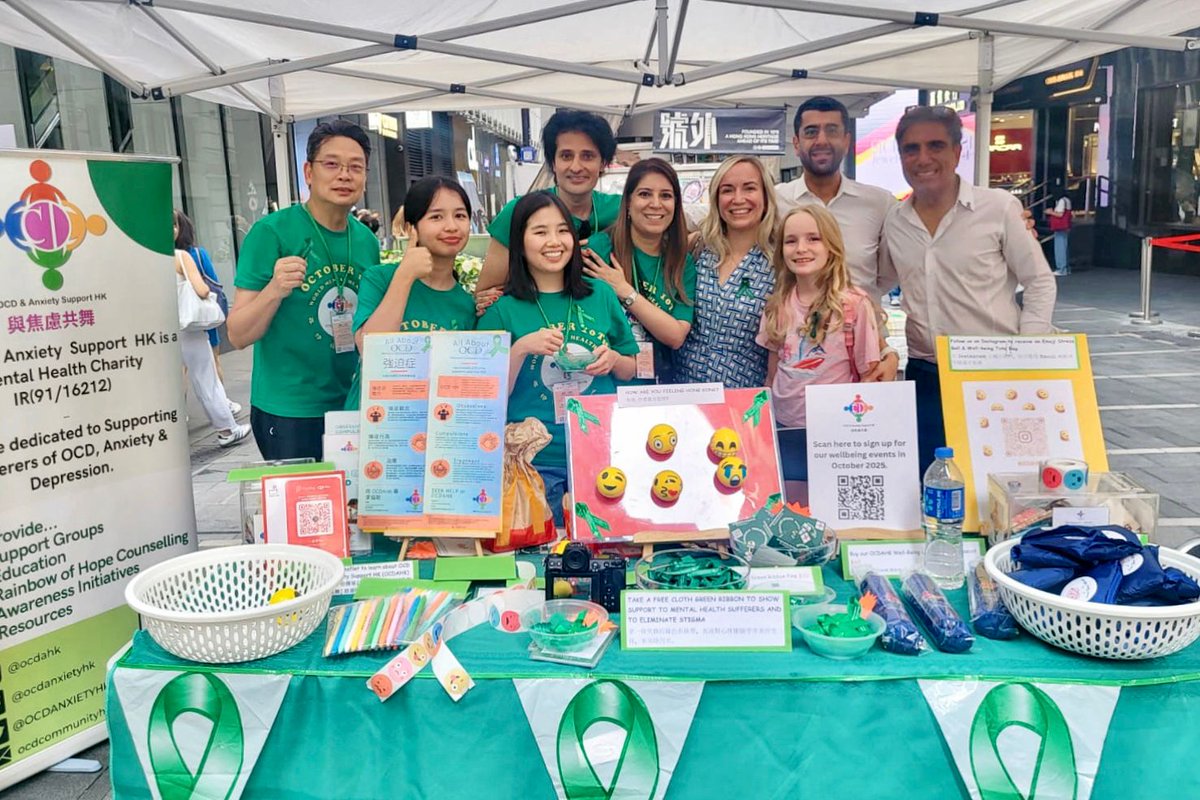 Today is #WorldMentalHealthDay! Prof. Olga Zayts showed her support at OCDAHK’s booth. HKURIICH is here for students &amp; grads—check in with yourself, stay grounded, and remember you’re not alone. Find tips at graduatemindmap.com. Let’s support student mental health!