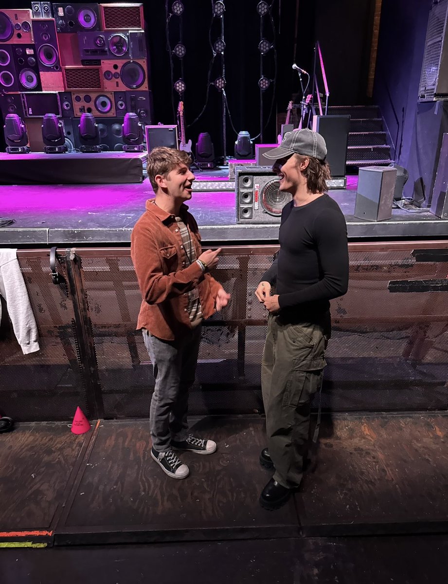 drewraskinmusic's tweet photo. I got to see one of my favorite new artists Thomas Day perform at the Music Hall of Williamsburg in Brooklyn, NY🎶🎸

He just dropped his new EP “Kids”💿 and hearing those songs live (plus all the classics) was UNREAL!🤯
 
#ThomasDay https://t.co/QD5Zgnt19D