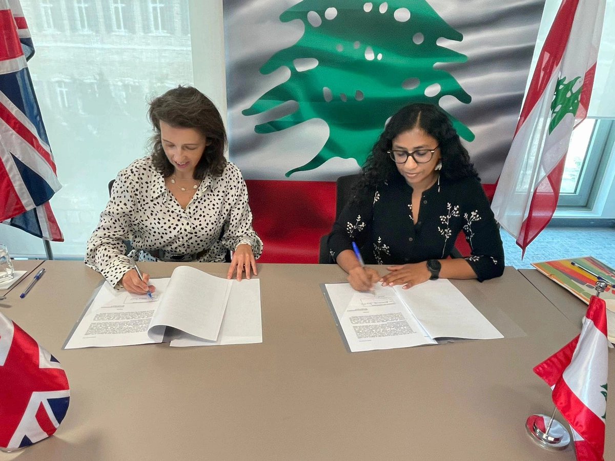 UNFPALebanon's tweet image. UNFPA is thrilled to partner with @ukinlebanon to advance #GenderEquality &amp;amp; #socialprotection services in #Lebanon ! This is a commitment to ensuring that #women, #GBV survivors &amp;amp; #youth can access the high-quality services they need to heal &amp;amp; thrive.  @mosalebofficial @Nclwgov