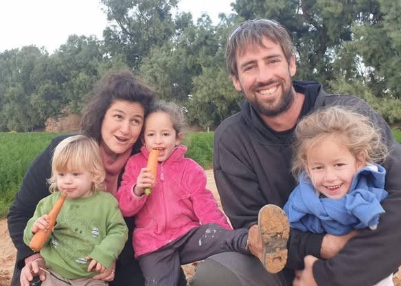 VividProwess's tweet photo. Three entire families were murdered by Gazans on October 7.

Siman-Tov family
Kapshitter family
Kutz family

I’ll never forget. I’ll never forgive. https://t.co/bZwRe6RmSv