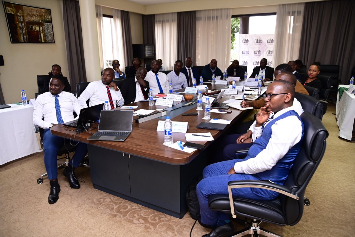 hcbsltd's tweet image. #HCBSInsights: At the recently concluded emerging leaders training organized by @ibfsUg for @dtb_uganda, our team leader @daphnekakonge made a presentation with a focus on leadership styles, emotional intelligence and value based leadership.
During the session, participants also…