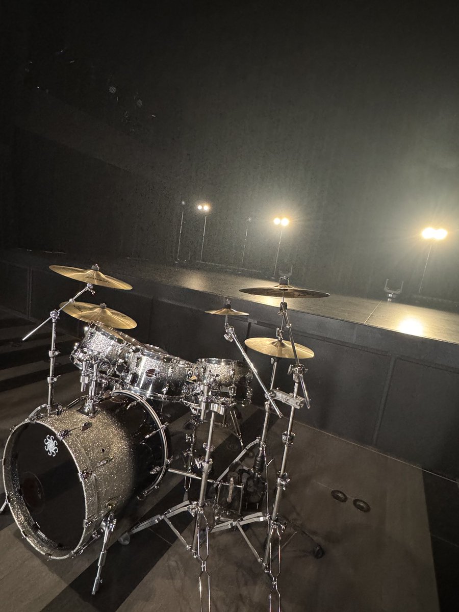 KouKi_DLESS's tweet photo. 10月10日はドラムの日🥁 https://t.co/p3ozYcvhyO