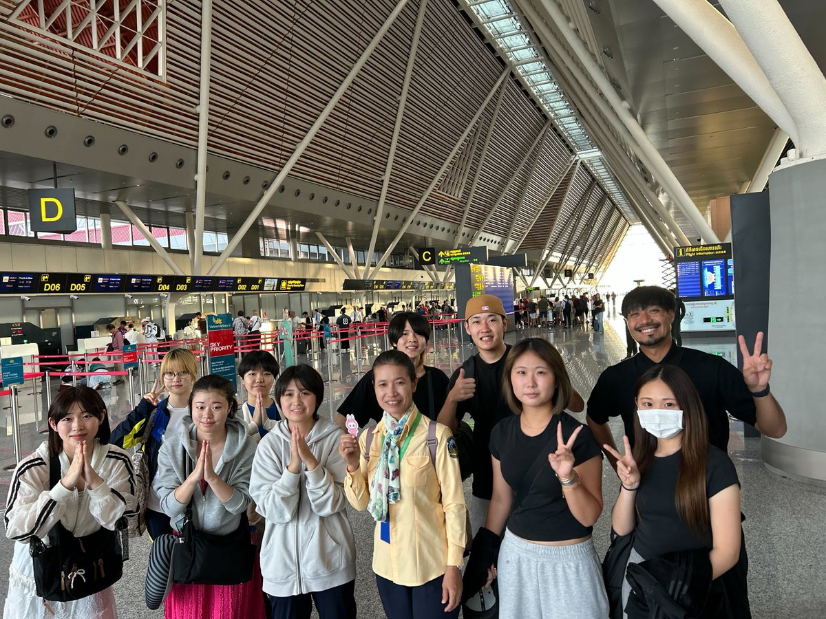 【カンボジア🇰🇭】

最終日はアンコール遺跡を見学してからの帰国でした👀✨

お世話になったガイドさんともお別れ…👋
たくさんの学びと経験を手にして宇都宮に帰ってきてくれました🙌✨