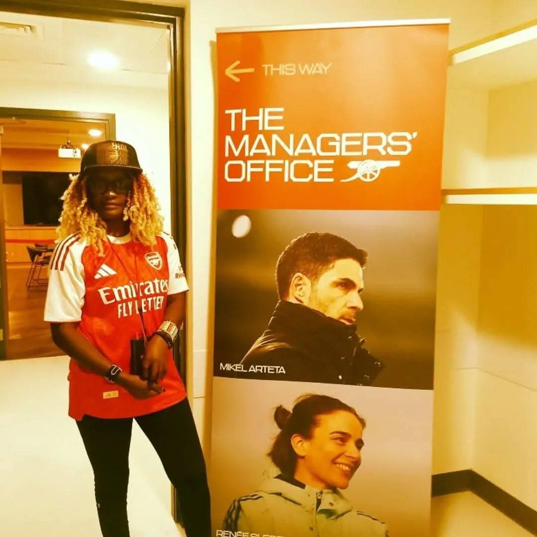 A visit to the Managers' Office by <a href="/ArsenalKenya_AK/">Arsenal Kenya Supporters' Club</a> member, <a href="/RigChiq/">Eng.Kosgei Nelly,PE,MIEK</a>, during the Emirates Stadium tour on Friday 12th September, 2025. #AAFF2025 #IkazeMuRwanda2025 #ARSNFO #COYG
