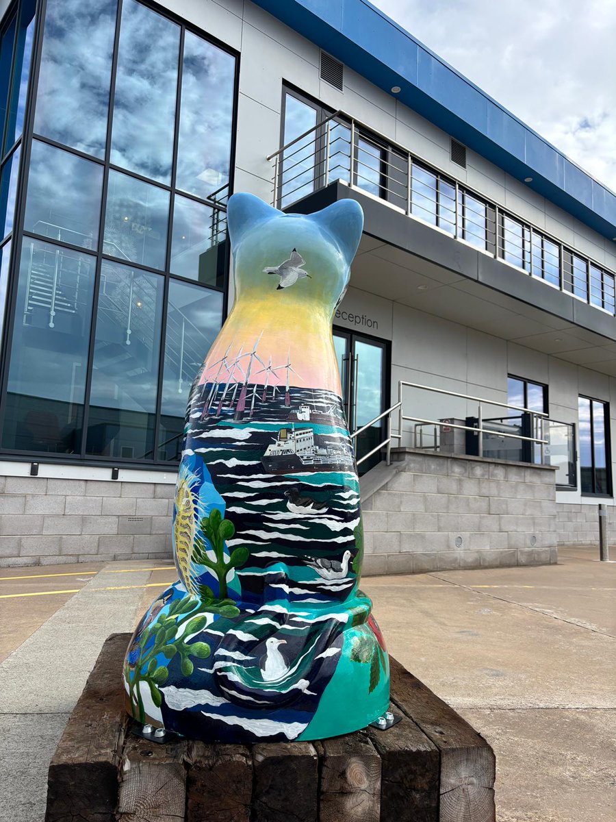 IntegraBuild's tweet image. Introducing the newest arrival to Integra HQ ... this one is furry, has four legs and a tail!

That’s right, we’ve purchased our Humber Rat, following the ‘Mischief of Rats’ art trail. 🐀

It now welcomes visitors to our site (until a pesky cat scares it off!). 🐈

#MakeItModular
