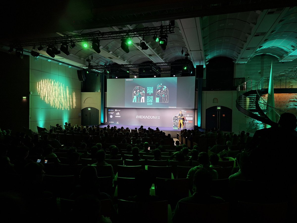 Hexacon (@hexacon_fr) on Twitter photo First talk of the conference! We kick off with a small introduction by reno, and onto the keynote First talk of the conference! We kick off with a small introduction by reno, and onto the keynote