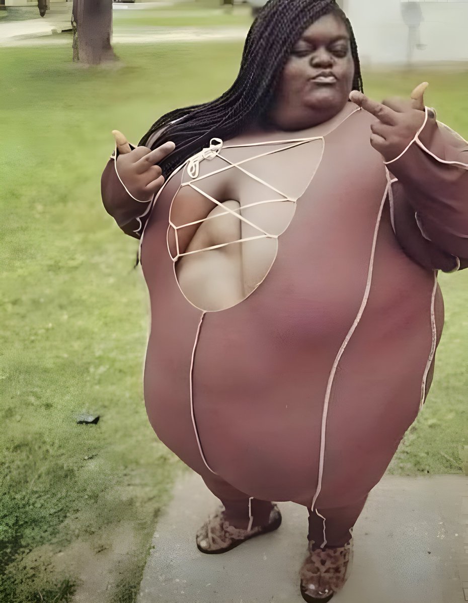 Those laces are crying.