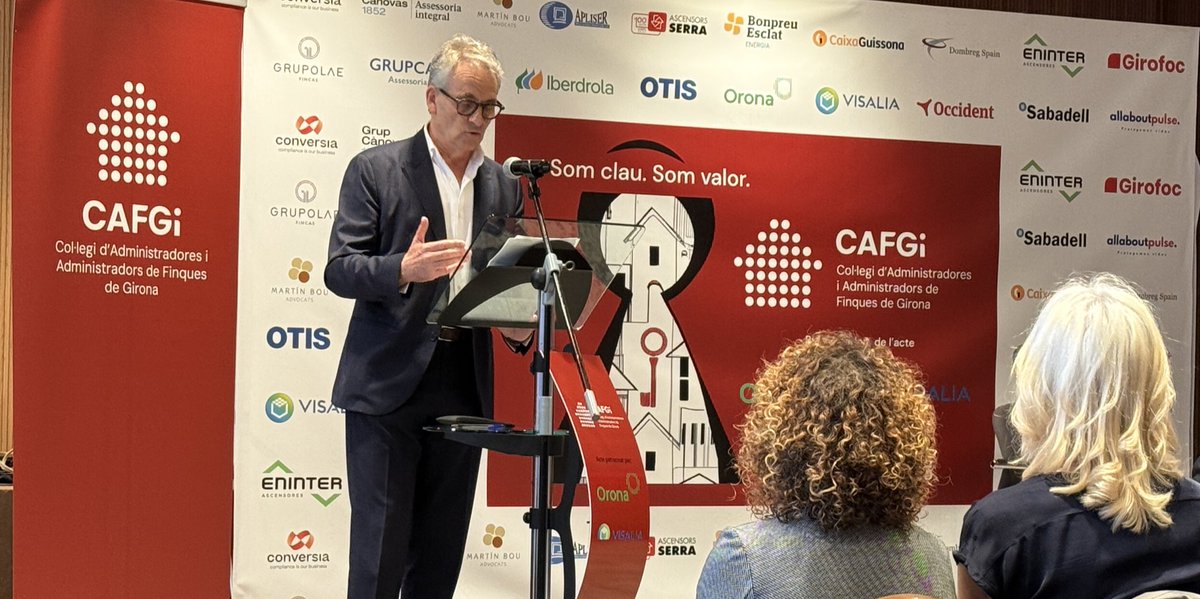 cafgirona's tweet photo. Comencem la jornada divulgativa i formativa #AFCSomClauSomValor amb l’objectiu de reivindicar, compartir i celebrar la professió https://t.co/tdyS9C5XTr