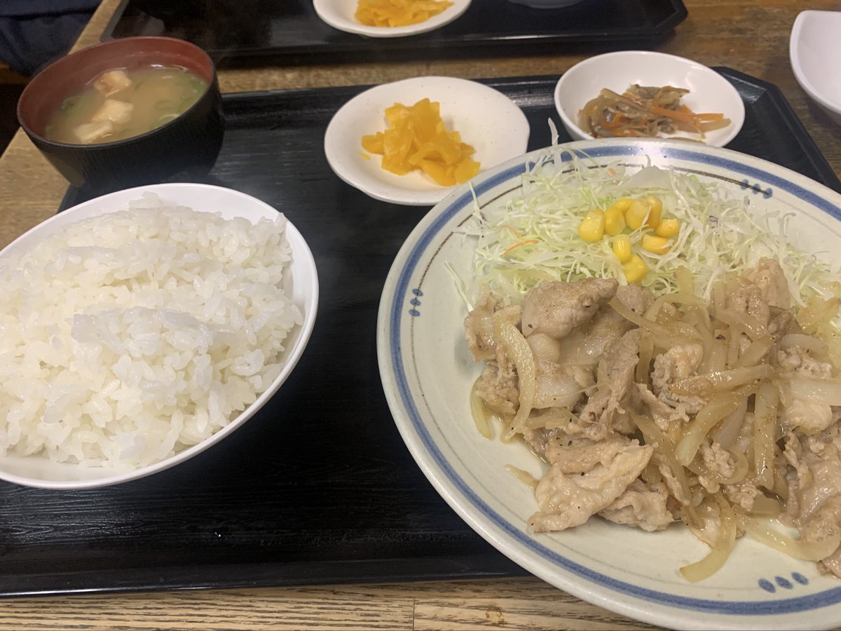 Matsuyamajyoshi's tweet image. 松山のソウルフード店「太養軒」で生姜焼き定食をいただきました✨
甘辛ダレがしっかり絡んだお肉に、白ごはんが止まらない！ボリュームも満点で大満足😋
#松山グルメ #太養軒 #生姜焼き定食 #ソウルフード