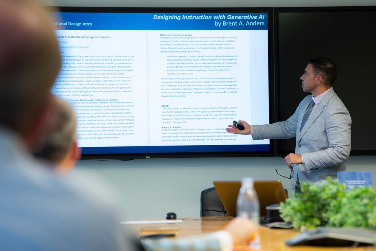 Very happy to be able to donate a copy of my new book, "Designing Instruction with Generative AI," to the American University of Armenia. We had a great discussion with faculty and staff on how AI can be used to improve teaching and learning for all. #AI #Education