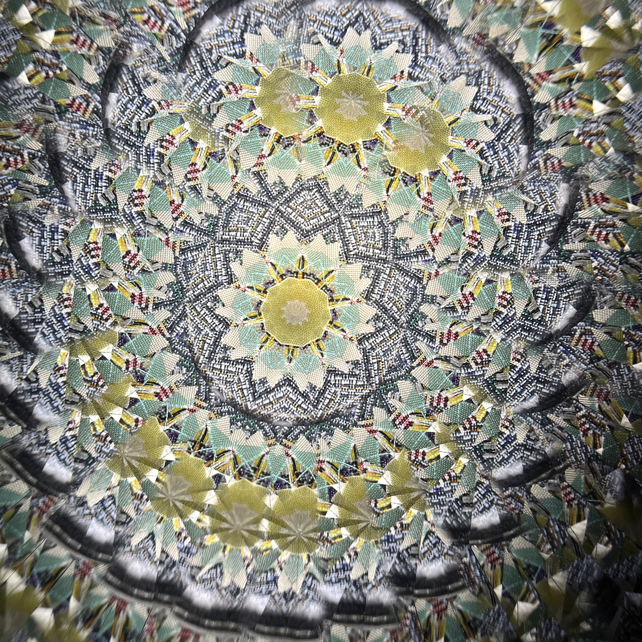 万華鏡専門店鎌倉ヴィヴァン スタッフ (@vivantstaff) / X