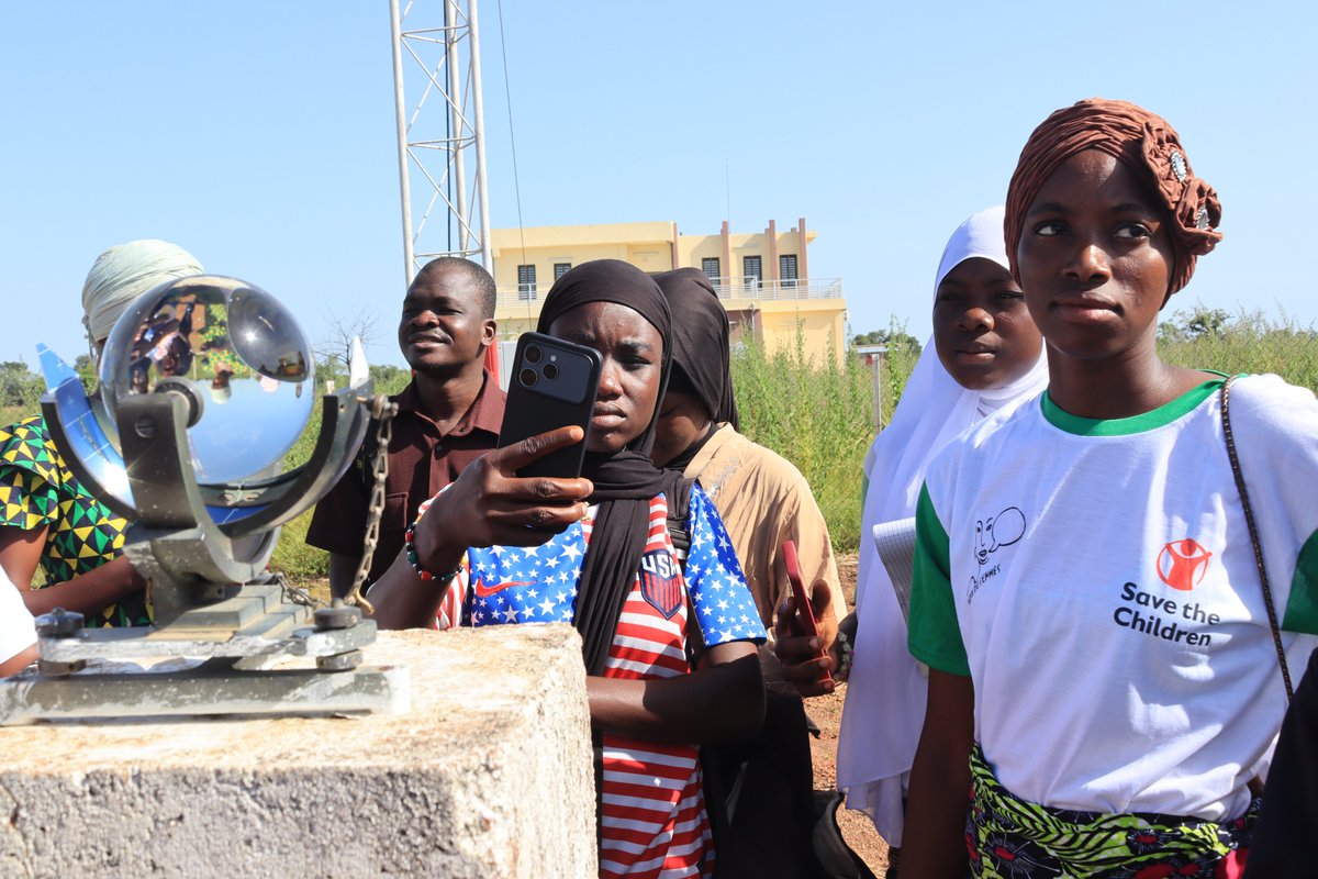 SaveChildrenBF's tweet image. Focus sur la participation des enfants

 “Rien pour les enfants sans les enfants.”
Avec #SINI_Gnèsigui, @SaveChildrenBF place les jeunes du Burkina Faso au cœur de la lutte contre les risques climatiques.
Ils deviennent acteurs, observateurs et conseillers météo
#Climat