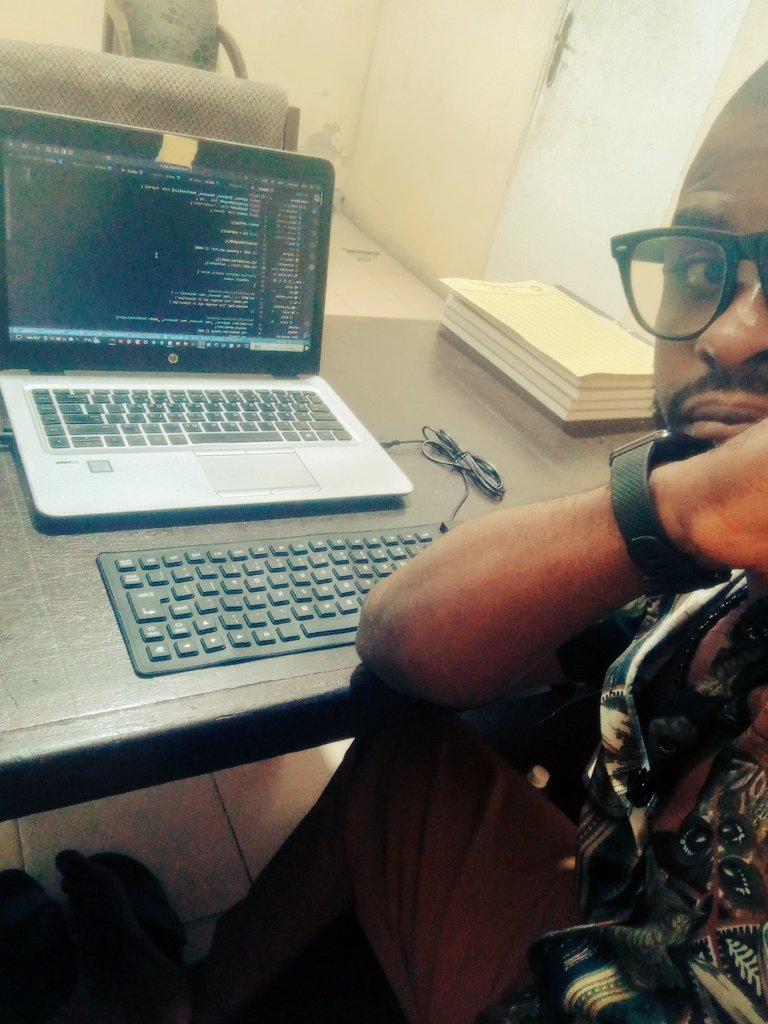 KZEE_baby's tweet image. Hello Friday! 
Trying to kill two birds with one stone.🧐 
Of course I need money to chase this tech career.🚀🚀
Those that navigated to tech from a 9-5 job, how did you do it?
Please inspire a brother! 🙏 

#SoftwareDevelopment
#buildinpublic 
#BackEndDevelopment 
#Consistency