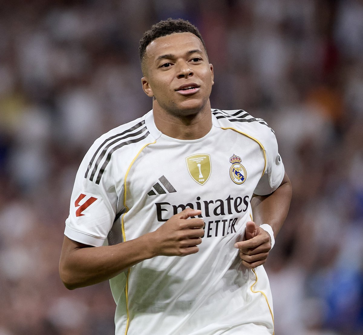 _BiteFootball's tweet image. 🚨 « 𝗔̀ 𝗦𝗢𝗡 𝗔̂𝗚𝗘 𝗠𝗢𝗜 𝗔𝗨𝗦𝗦𝗜 𝗝’𝗔𝗩𝗔𝗜𝗦 𝗗𝗘𝗦 𝗥𝗘𝗟𝗔𝗧𝗜𝗢𝗡𝗦 𝗔𝗩𝗘𝗖 𝗣𝗟𝗘𝗜𝗡 𝗗𝗘 𝗙𝗜𝗟𝗟𝗘𝗦 »

Kylian Mbappé 🇫🇷 prend la défense de Lamine Yamal 🇪🇸. 🫂

🎙️ @MovistarFutbol