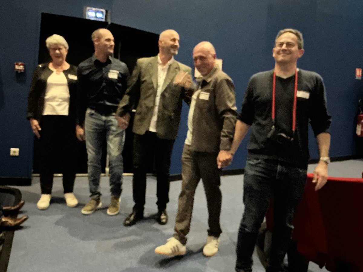 Lors de la soirée des réseaux d’hier soir dont le thème était la #Resilience, un très beau reportage tourné avec l’équipe de #Sport_Garage et réalisé par #Michel_Rosenthal (G1PC - Multimedia FilmProduction) a été projeté ainsi qu’une sélection de photos…

<a href="/CCI_95/">CCI Val-d'Oise  🇫🇷</a> <a href="/CCI_Paris_IdF/">CCI Paris IdF</a>