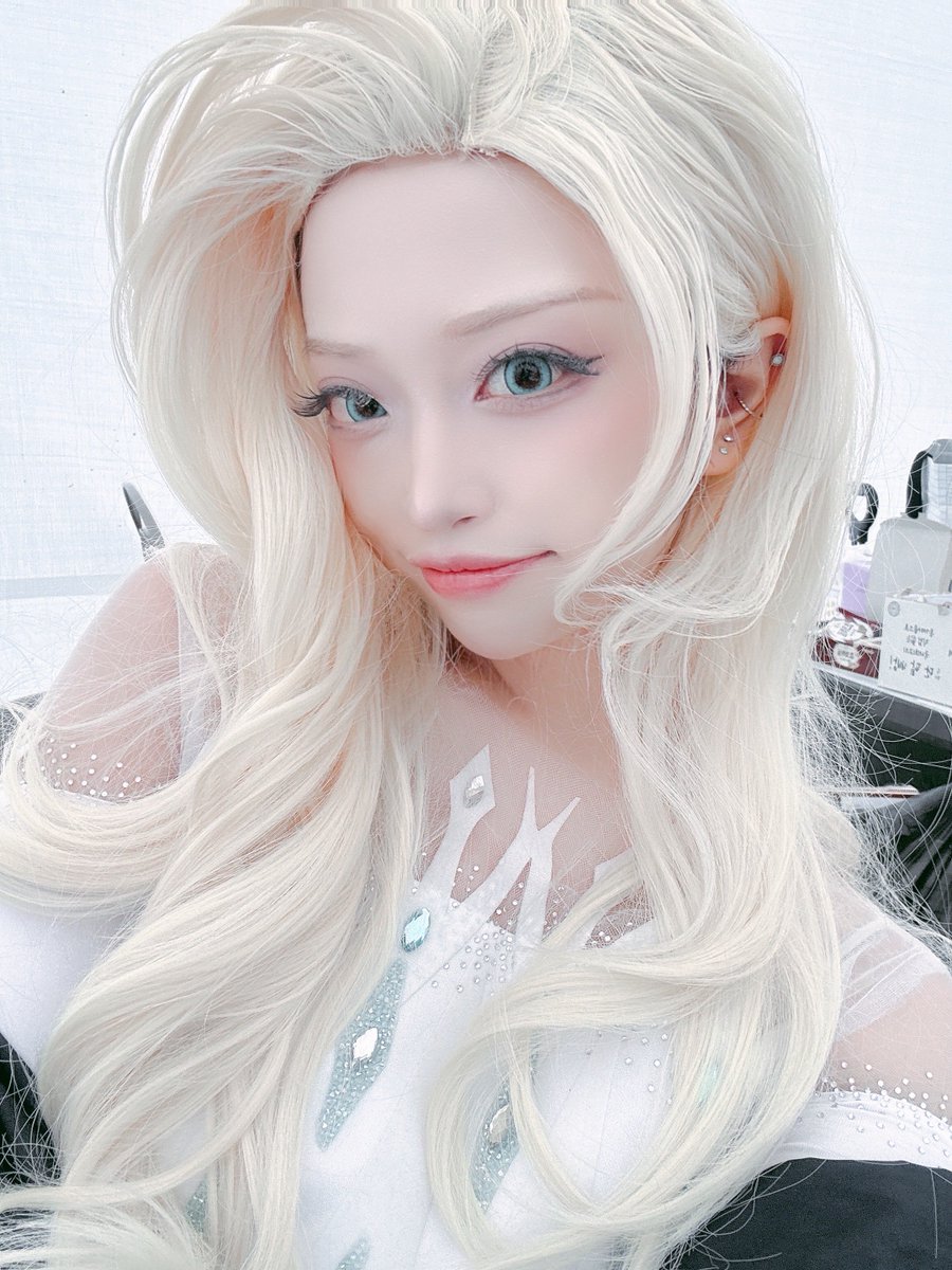 여왕님 했뎌❄️