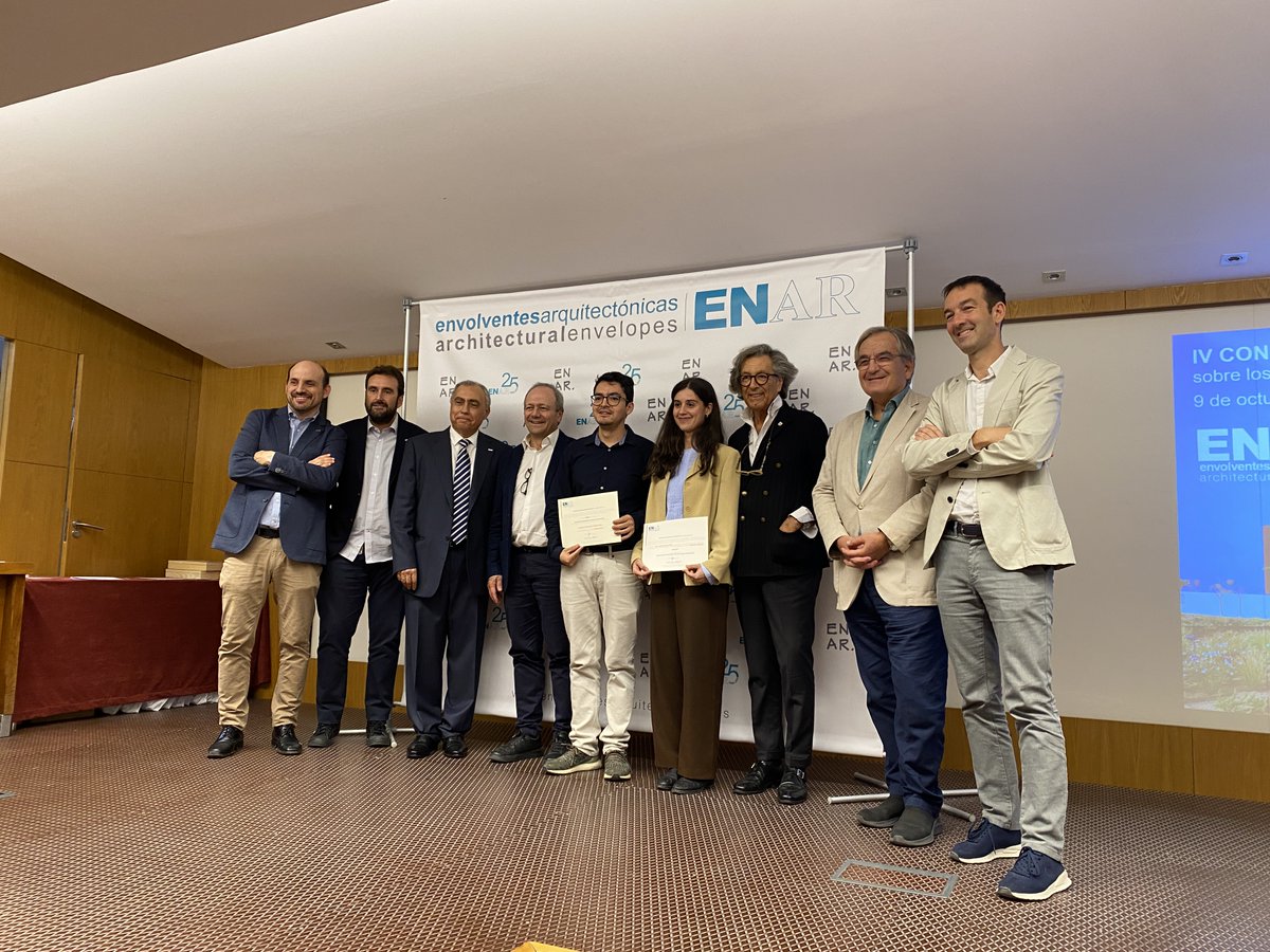 me_macia's tweet photo. 🏆 Ayer 9 de octubre se celebró en
@etsamadrid el acto de entrega de premios IV Concurso ENAR  Fachadas.📷Los AlumniCEU
@USPCEU @FundacionCEU, Marcos Bigliardi y Manuel Fustamante, fueron premiados en las categorías de Detalle Constructivo e Idea Innovadora de Envolvente. https://t.co/qyW9Oxfh6u