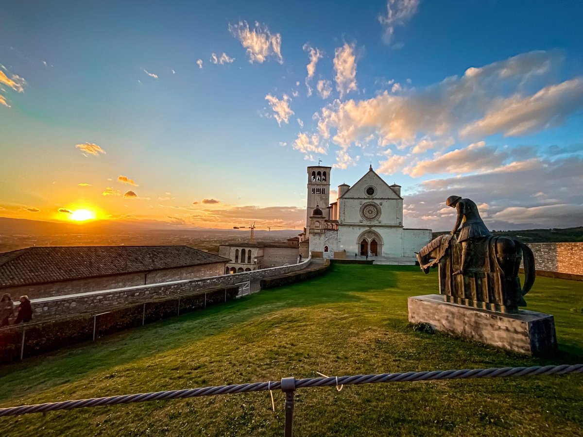 Good Morning Lord! Thank you for the gift of a new day. I look forward to its blessings and I ask for your help and grace to be a blessing today!