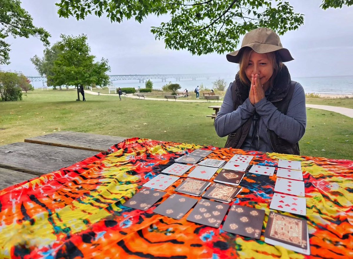 techuonthechair's tweet image. You haven’t heard of Techu on the Chair yet? This simple yet deep card game is breaking out worldwide, and now you can finally download it from the Apple Store and Google Play! It’s free, so jump in and give it a try! #techuonthechair #techu #strategygames #bestplayergames