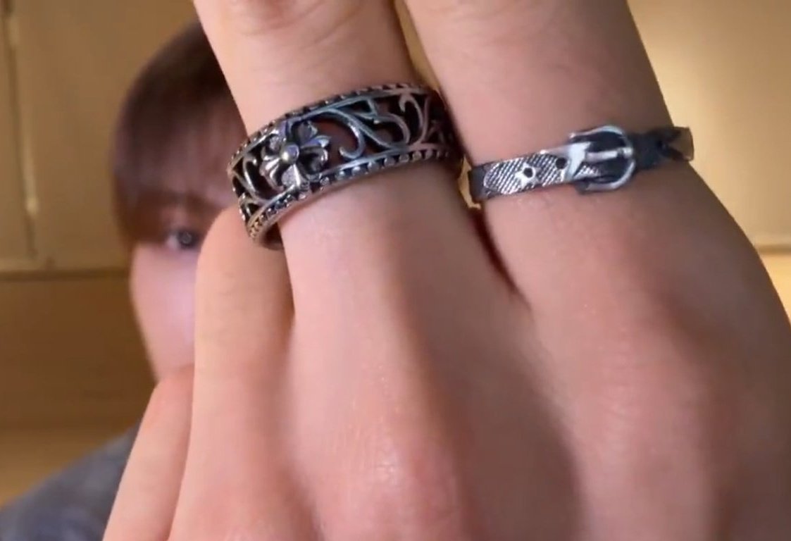 📌(영재) 세인트스코트런던 블레이크 남자반지
(무신사에서 구매가능)
musinsa.onelink.me/PvkC/vaqdh9nh

📖 251009 위버스 라이브