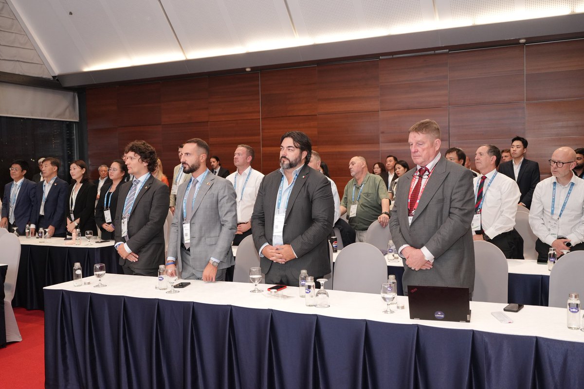 FWC2025's tweet photo. 🇪🇺 FIATA Regional Europe (REU) Meeting
🤝 The meeting served as an opportunity to exchange insights, share experiences, and strengthen collaboration among logistics associations, reinforcing FIATA’s global network and regional connectivity. https://t.co/BlBi5WQwMA